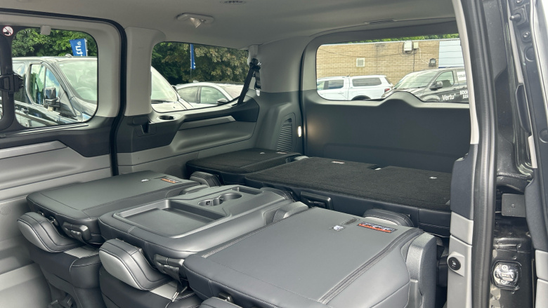 Ford Tourneo Custom 340 L1 Electric Rwd 160kW 65kWh H1 Titanium X 8 seater Auto